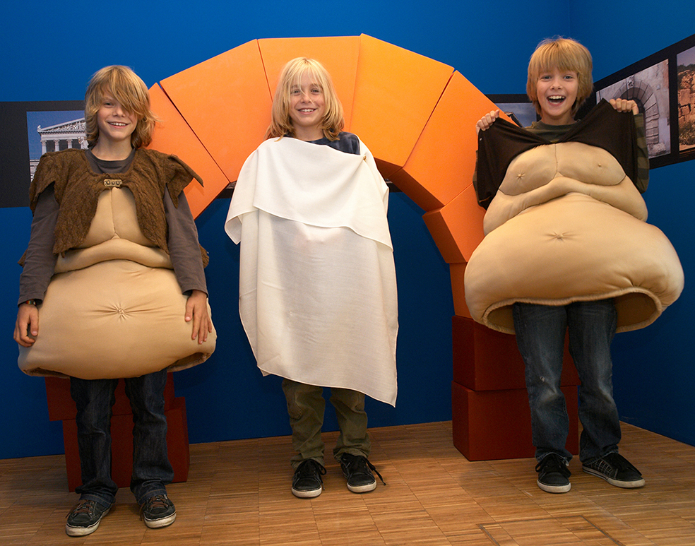 Kostüme, Ausstellung "Mega Griechisch", Foto: © Zoom Kindermuseum A. Eizinger