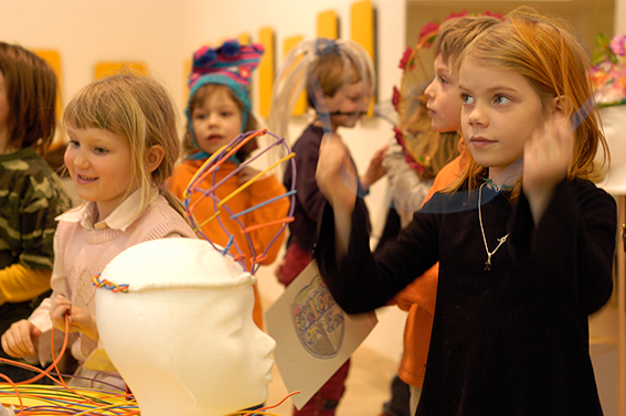 Hutstation, Ausstellung "Europa - ganz schön verrückt", Foto: © Zoom Kindermuseum